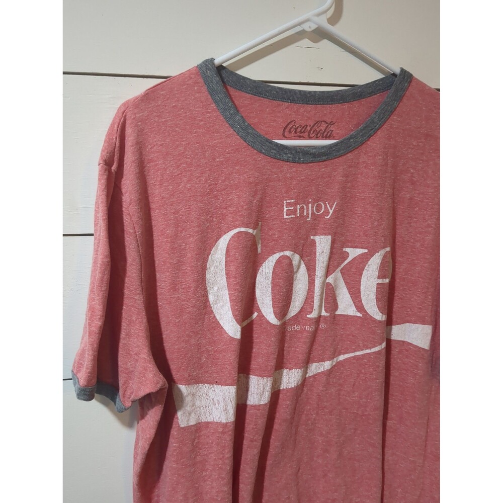 Coca-Cola 2X Heather red t-shirt coke soda summer graphic t-shirt